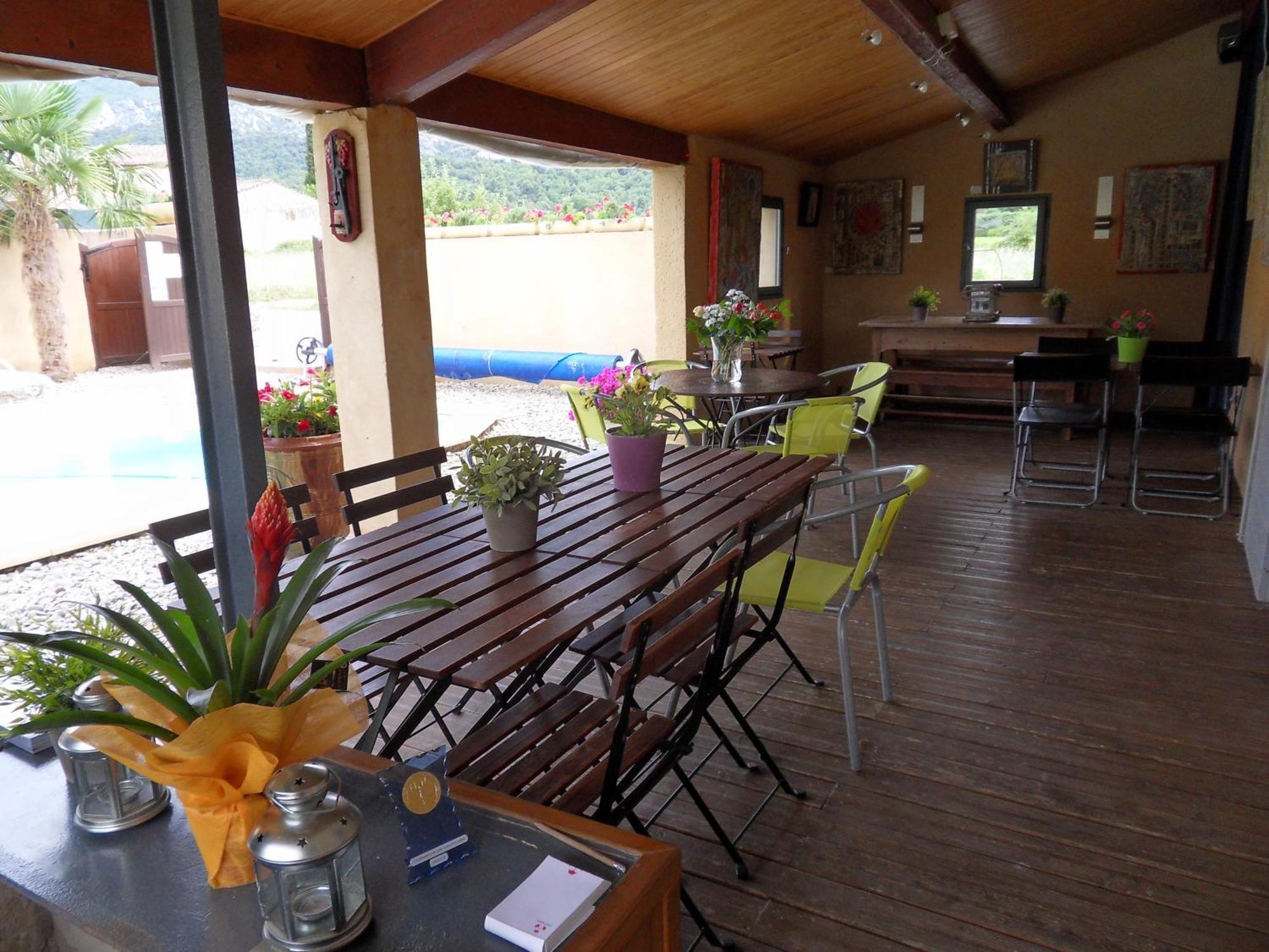 Le Jardin D'Ivana Chambres D'Hotes B&B Avec Piscine Chauffee Oppède Exteriör bild