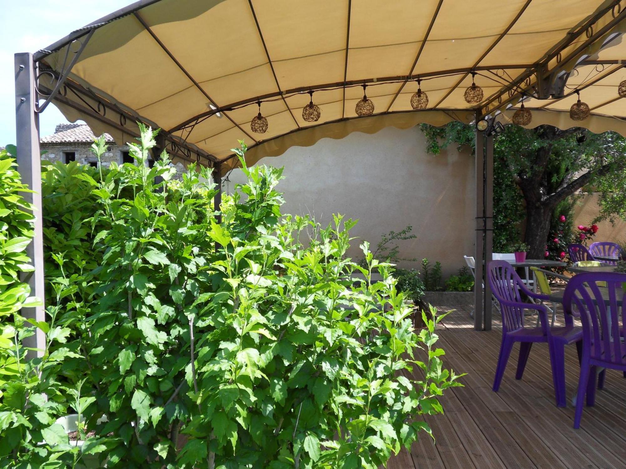 Le Jardin D'Ivana Chambres D'Hotes B&B Avec Piscine Chauffee Oppède Exteriör bild