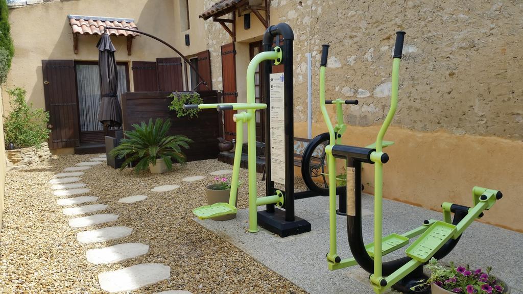 Le Jardin D'Ivana Chambres D'Hotes B&B Avec Piscine Chauffee Oppède Exteriör bild