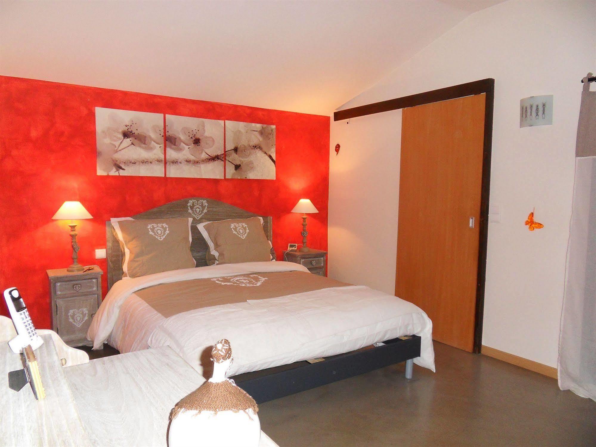 Le Jardin D'Ivana Chambres D'Hotes B&B Avec Piscine Chauffee Oppède Exteriör bild